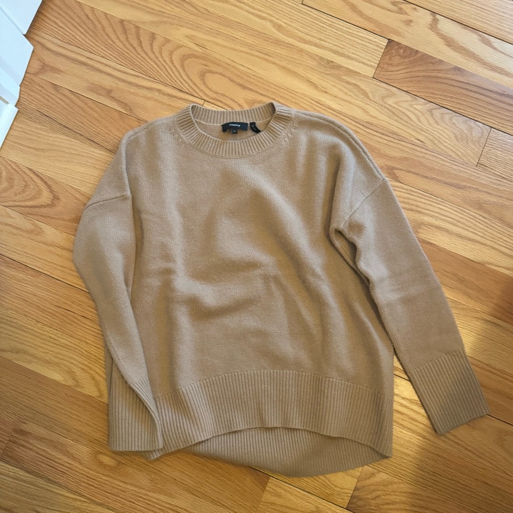 Oversized theory taupe sweater